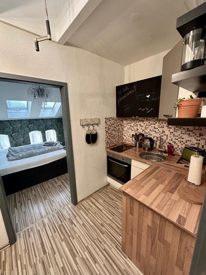 Apartment Zum Gruenen Hirsch Inkl. Parkplatz Erfurt Bagian luar foto